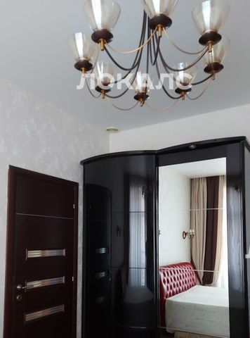 Аренда трехкомнатной квартиры на улица Маршала Бирюзова, 31, метро Панфиловская, г. Москва