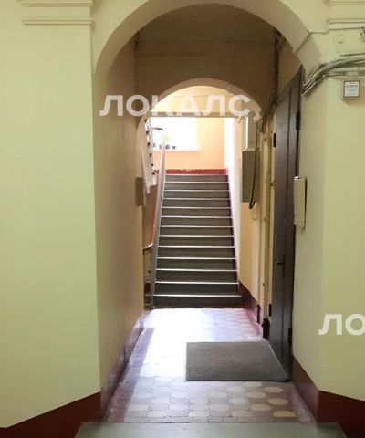 Аренда трехкомнатной квартиры на улица Плющиха, 13, метро Парк культуры, г. Москва