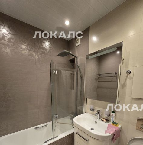 Сдаю 3-к квартиру на Нагатинская набережная, 10к3, метро Коломенская, г. Москва