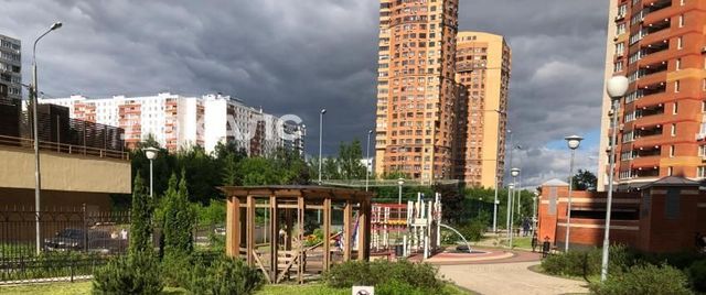 Сдам 2-к квартиру на улица Твардовского, 12к3, метро Мякинино, г. Москва