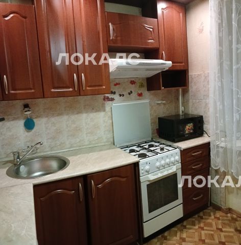 Сдаю 1-комнатную квартиру на г Москва, ул Чёрное Озеро, д 1, метро Улица Дмитриевского, г. Москва