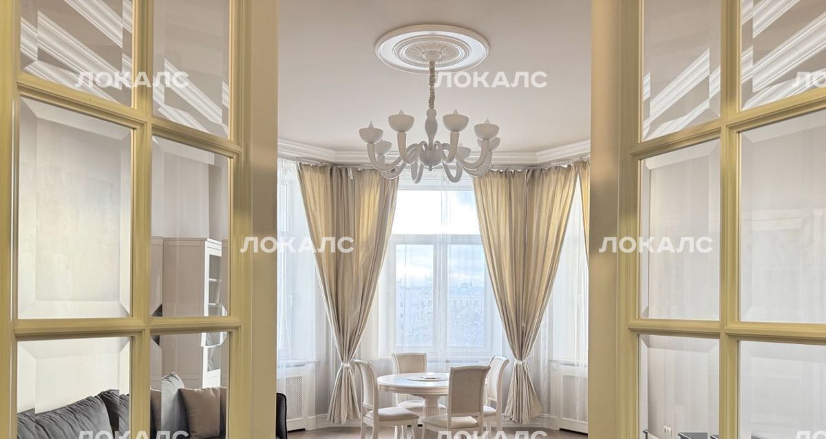 Сдаю 2к квартиру на Садовая-Триумфальная улица, 4/10, метро Тверская, г. Москва