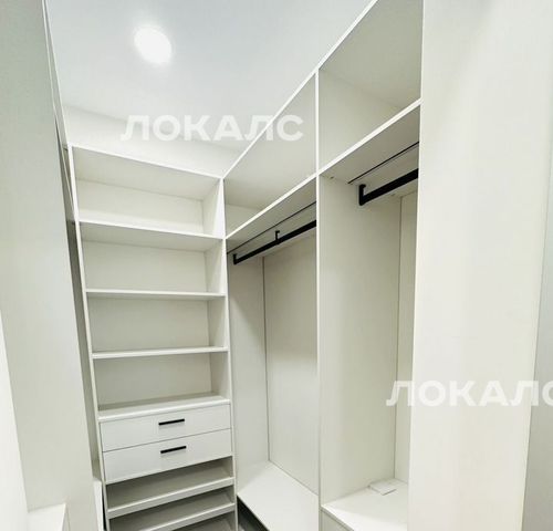 Сдам 3-к квартиру на улица Чаянова, 24, метро Менделеевская, г. Москва