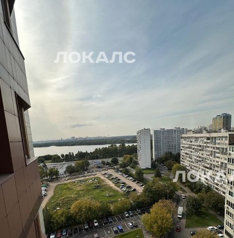 Аренда трехкомнатной квартиры на улица Исаковского, 39К1, метро Строгино, г. Москва