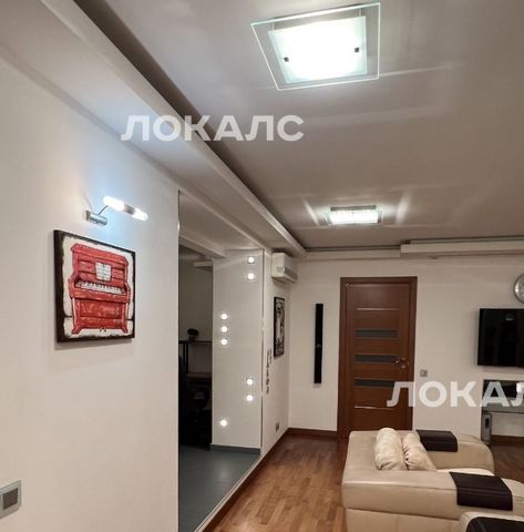 Снять 3-к квартиру на Сеславинская улица, 12К2, г. Москва