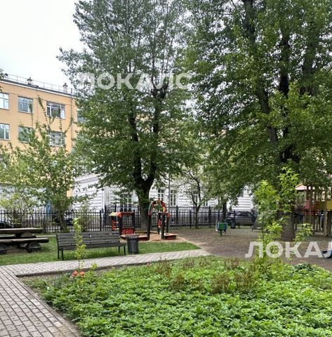 Сдается двухкомнатная квартира на Ленинградский проспект, 5С3, метро Маяковская, г. Москва