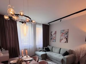 3-х комнатная квартира на метро Зорге