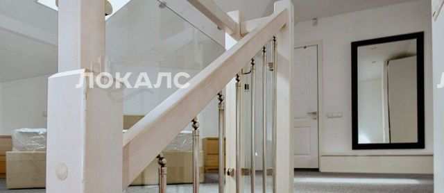 Сдам 4к квартиру на 1-й Колобовский переулок, 27/3С2, метро Сретенский бульвар, г. Москва