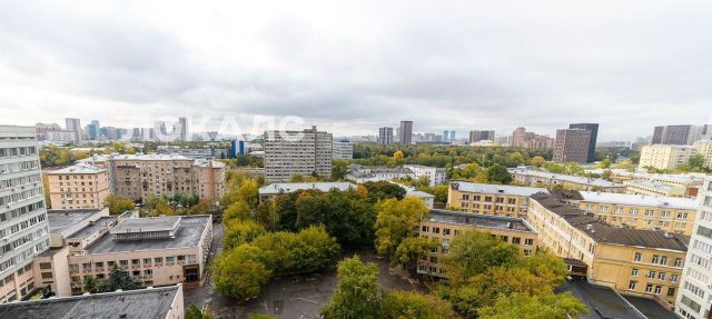 Сдается 4-к квартира на улица Врубеля, 8, метро Сокол, г. Москва