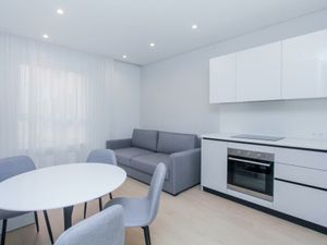 4-комнатная квартира: Екатеринбург, улица Шаумяна, 20 (74 м²)