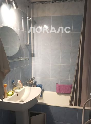 Сдается трехкомнатная квартира на Большой Афанасьевский переулок, 11-13, метро Александровский сад, г. Москва