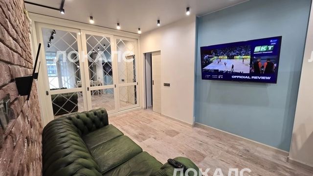 Аренда трехкомнатной квартиры на Московская обл, г Красногорск, пгт Отрадное, ул Пятницкая, д 12, метро Пятницкое шоссе, г. Москва