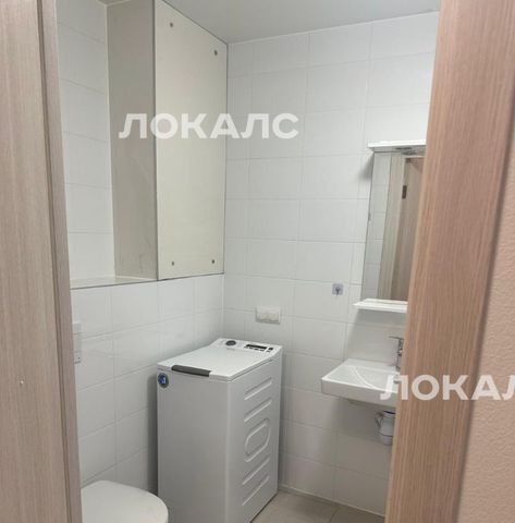 Снять 2к квартиру на Лобненская улица, 13к4, г. Москва