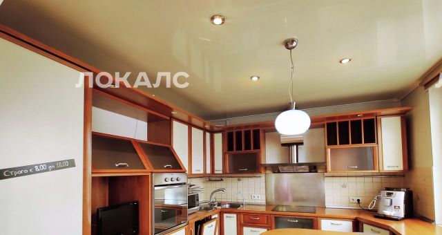 Аренда четырехкомнатной квартиры на Пятницкое шоссе, 23к1, метро Волоколамская, г. Москва