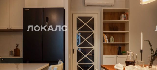 Аренда трехкомнатной квартиры на Никулинская улица, 8к3, метро Озёрная, г. Москва