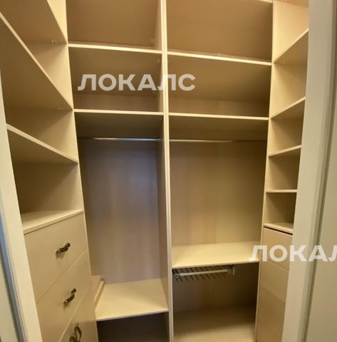 Сдам трехкомнатную квартиру на Профсоюзная улица, 25К1, метро Академическая, г. Москва