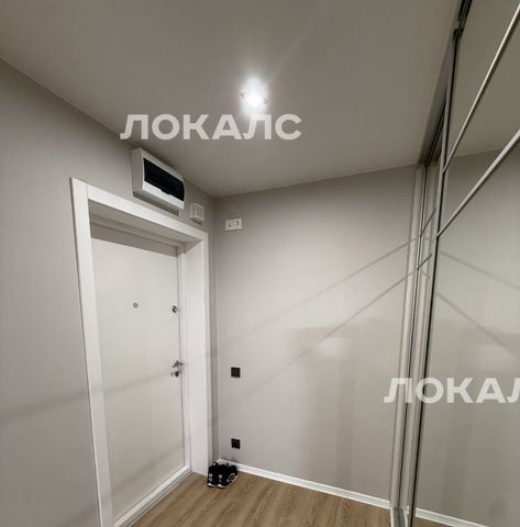 Сдается трехкомнатная квартира на проезд Стройкомбината, 1, метро Озёрная, г. Москва