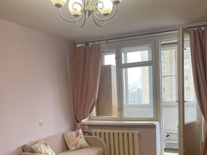 Однушка около метро Октябрьская