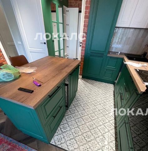 Сдаю четырехкомнатную квартиру на проспект Лихачева, 18к2, метро ЗИЛ, г. Москва