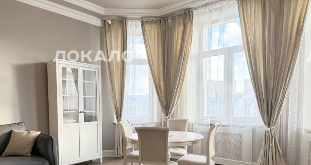 Сдаю 2-комнатную квартиру на Садовая-Триумфальная улица, 4/10, метро Пушкинская, г. Москва