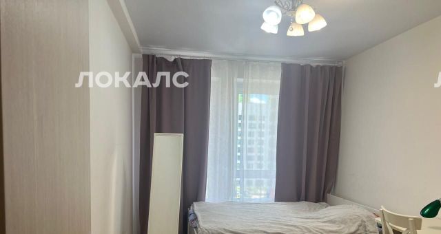 Сдается трехкомнатная квартира на улица Александры Монаховой, 90к1, метро Бунинская аллея, г. Москва