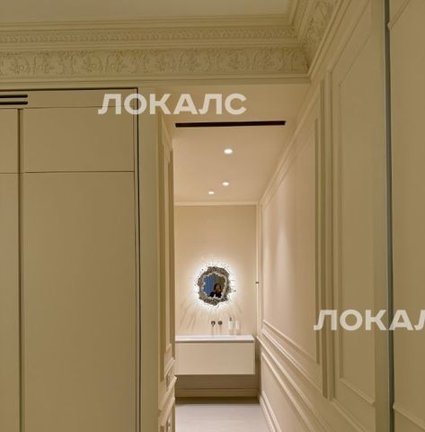 Сдам трехкомнатную квартиру на Волоколамское шоссе, 81/2с2, метро Тушинская, г. Москва