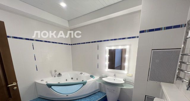 Сдается 3-комнатная квартира на Новочеремушкинская улица, 18, метро Новые Черёмушки, г. Москва