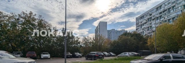 Сдаю трехкомнатную квартиру на улица Исаковского, 39К1, метро Щукинская, г. Москва