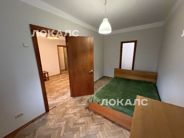 Сдаю двухкомнатную квартиру на г Москва, Новодевичий пр-д, д 4, метро Спортивная, г. Москва
