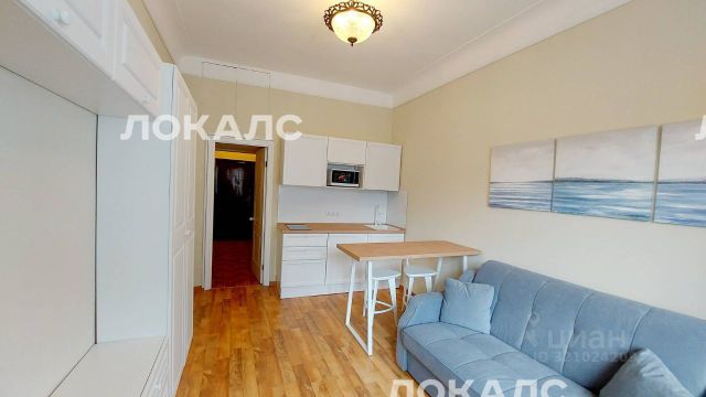 Аренда 1-комнатной квартиры на г Москва, ул Арбат, метро Смоленская (Арбатско-Покровская линия), г. Москва