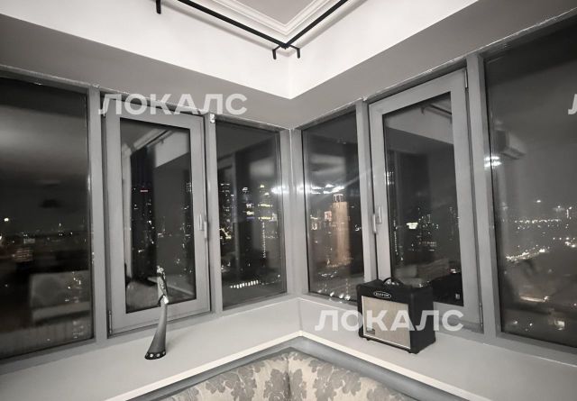 Сдаю 4х-комнатную квартиру на Большая Декабрьская улица, 1, метро Улица 1905 года, г. Москва