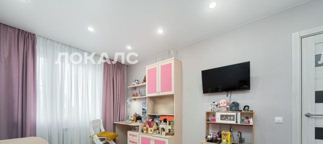 Снять трехкомнатную квартиру на Боровское шоссе, 58К1, метро Рассказовка, г. Москва