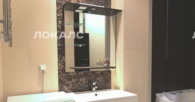 Сдам 2-к квартиру на 1-й Колобовский переулок, 10С1, метро Кузнецкий Мост, г. Москва