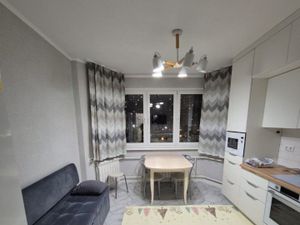 Двушка Авиаторов