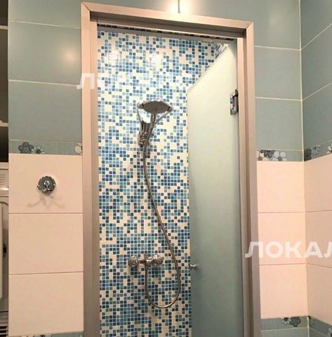 Снять четырехкомнатную квартиру на улица Алабяна, 13к1, метро Октябрьское поле, г. Москва