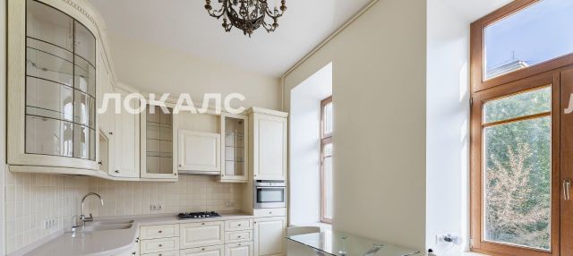 Сдаю 4-к квартиру на улица Спиридоновка, 34С2, метро Арбатская (Арбатско-Покровская линия), г. Москва