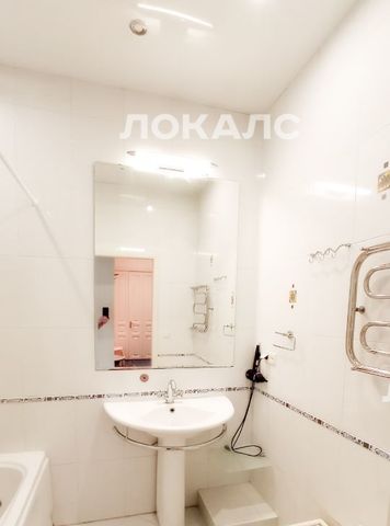 Снять 3к квартиру на Бережковская набережная, 12, метро Киевская, г. Москва