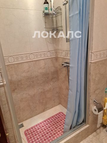 Сдаю трехкомнатную квартиру на г Москва, ул Новый Арбат, д 30/9, метро Смоленская (Филевская линия), г. Москва