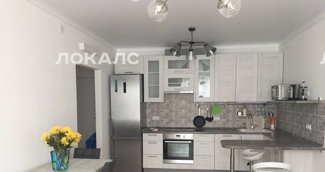 Сдается трехкомнатная квартира на улица Саларьевская, 8к3, метро Румянцево, г. Москва