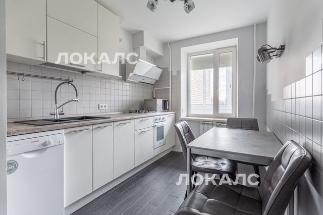 Снять трехкомнатную квартиру на г Москва, ул Бахрушина, д 4 стр 1, метро Новокузнецкая, г. Москва