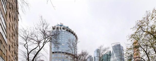 Сдается 3-комнатная квартира на Кутузовский проспект, 22к2, г. Москва