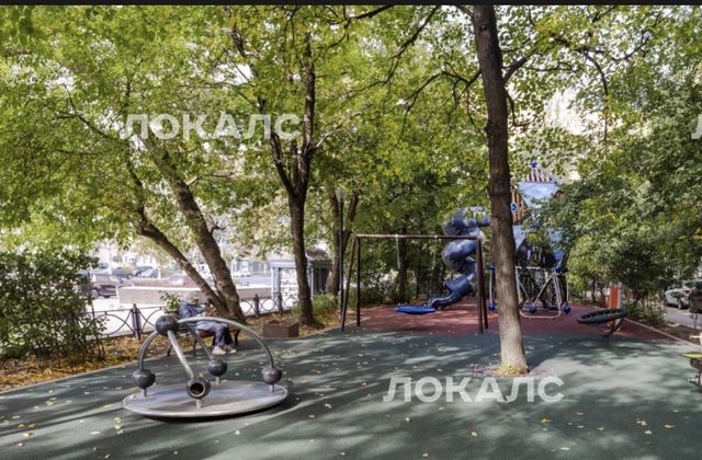 Аренда 3к квартиры на Смоленский бульвар, 6-8, метро Парк культуры, г. Москва