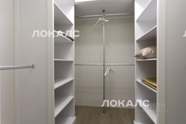 Сдаю четырехкомнатную квартиру на Садовническая улица, 57С1, метро Третьяковская, г. Москва