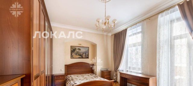 Сдаю четырехкомнатную квартиру на Малая Бронная улица, 36, метро Пушкинская, г. Москва
