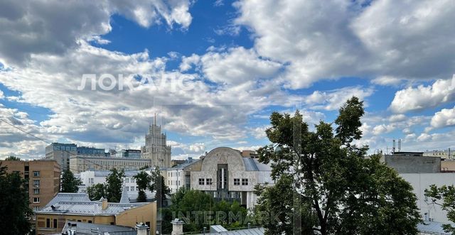 Сдам 3-комнатную квартиру на Трехпрудный переулок, 11/13С2, метро Тверская, г. Москва