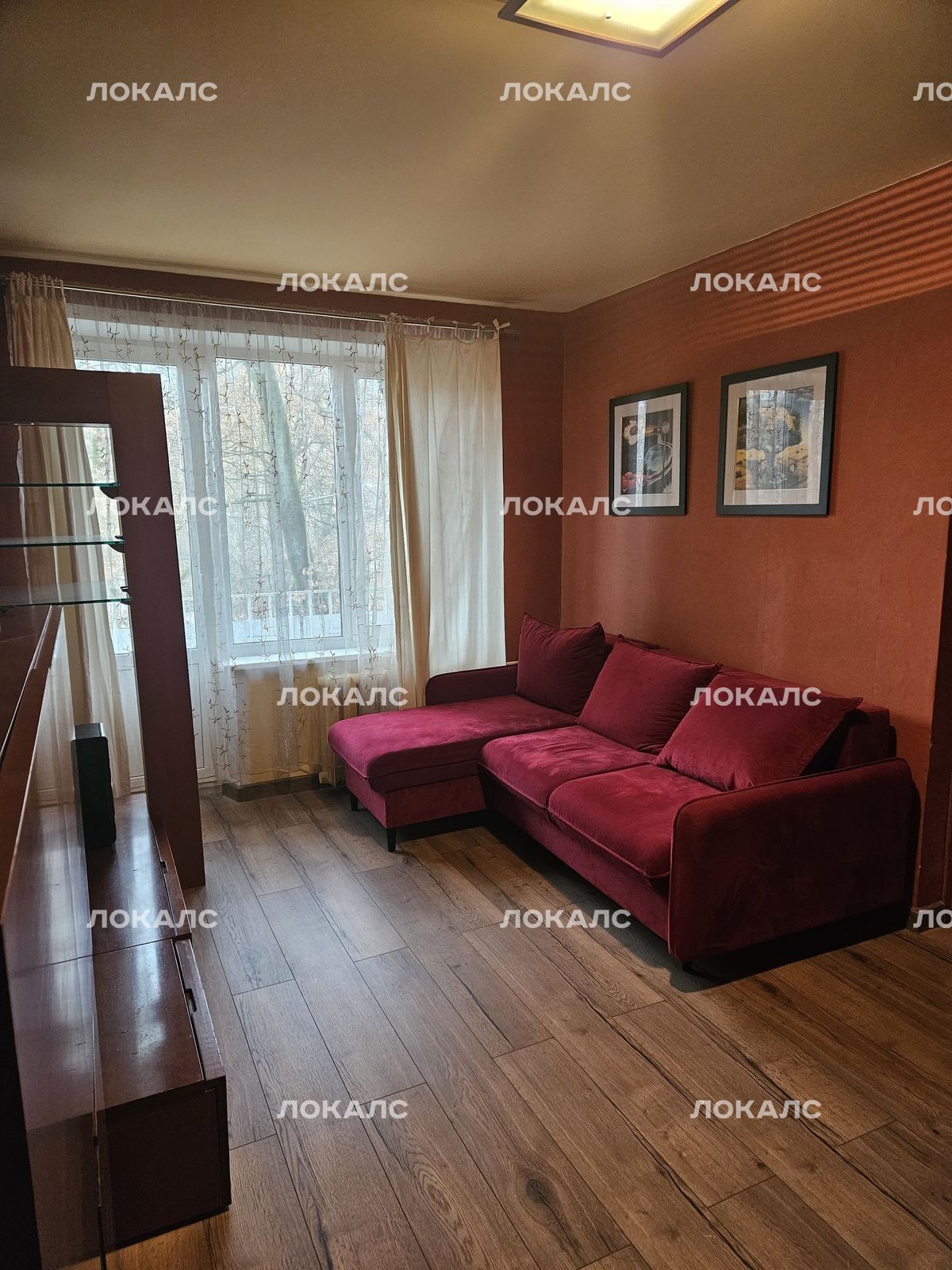 Сдаю трехкомнатную квартиру на г Москва, пр-кт Маршала Жукова, д 56, метро Октябрьское поле, г. Москва