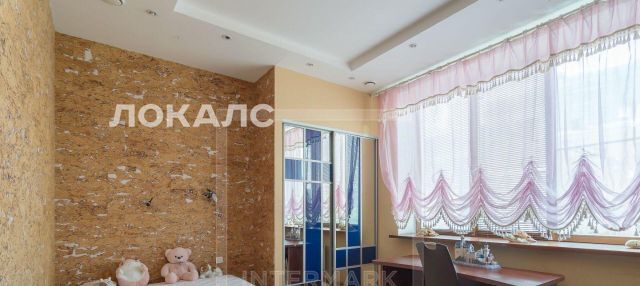 Сдаю 4-комнатную квартиру на Староконюшенный переулок, 36С2, метро Боровицкая, г. Москва