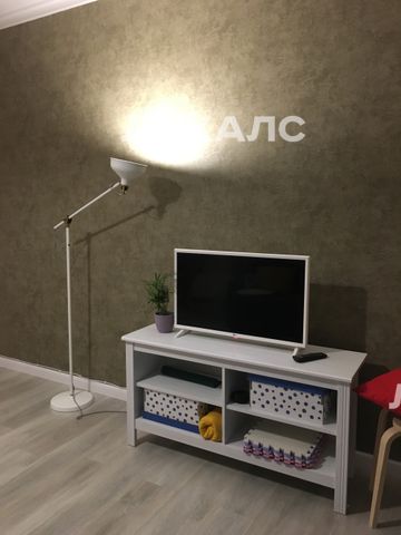 Аренда 2к квартиры на Московская обл, г Красногорск, ул Липовой Рощи, д 1 к 1, метро Строгино, г. Москва