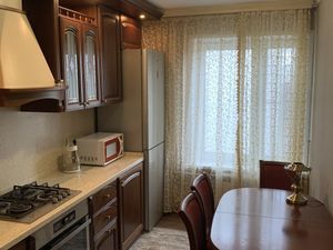 Трешка в 6 минутах от метро! 