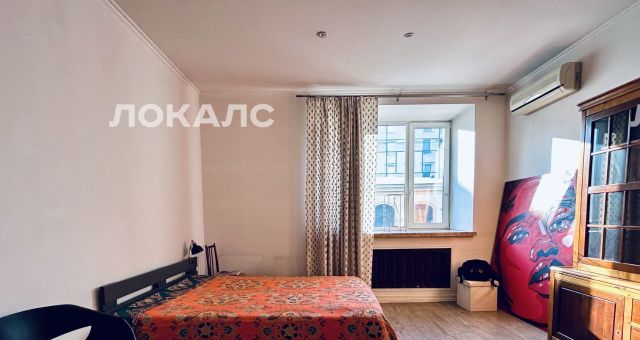Сдается 4-комнатная квартира на Рождественский бульвар, 5/7С1, г. Москва